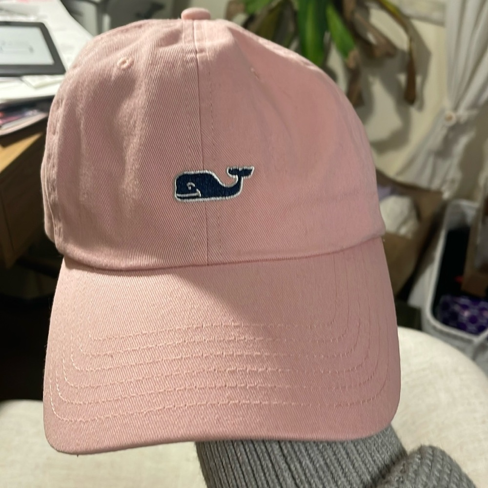 Pink vineyard vines cap